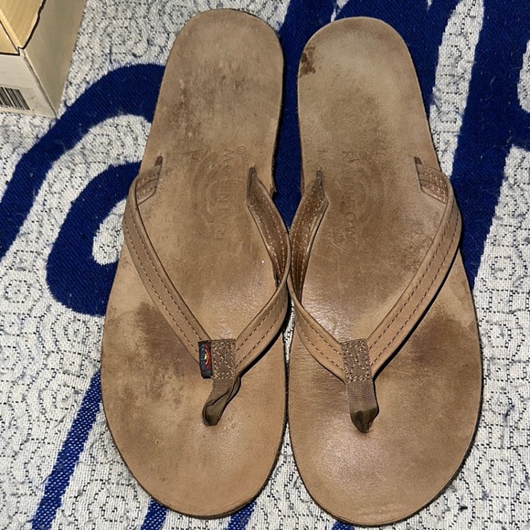 Rainbow Tan Sandals Flip-Flops Comfortable Casual - Picture 1 of 8
